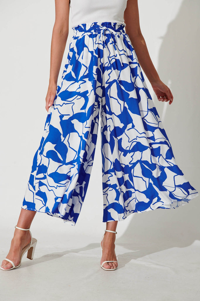 Mariah Petite Pant In White With Cobalt Print - front