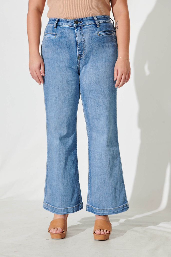 Waverley Jeans In Light Blue Denim - front