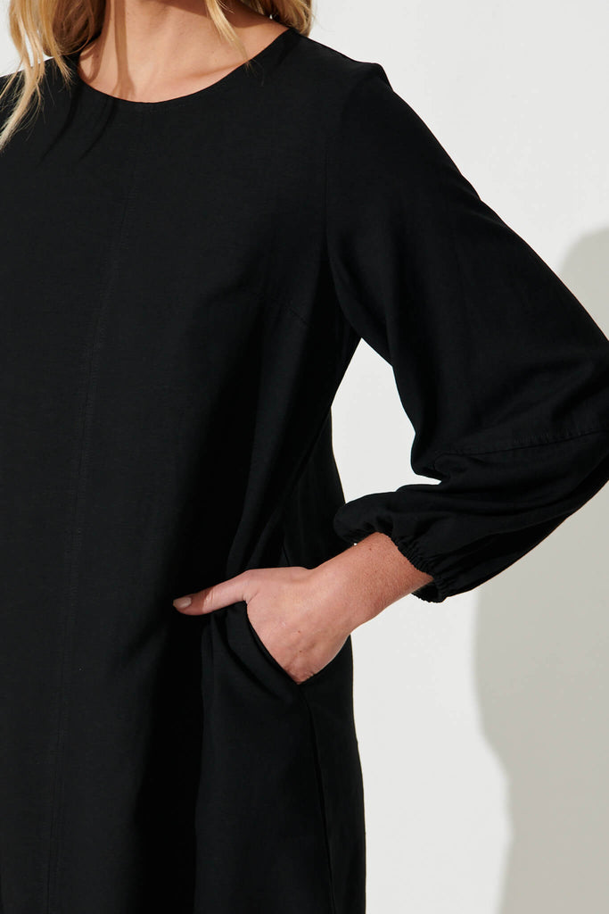 Moto Dress In Black Cotton Linen - detail