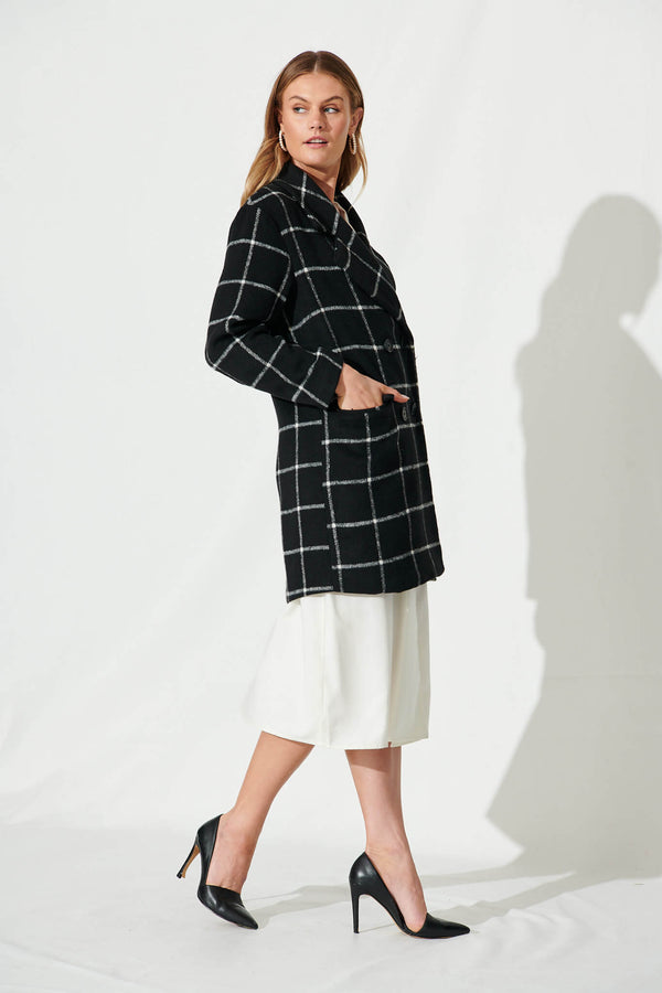 3530124 Black-White Check Coat