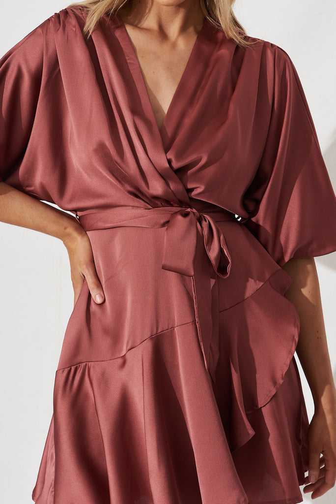Brylie Dress In Dusty Pink Satin - detail