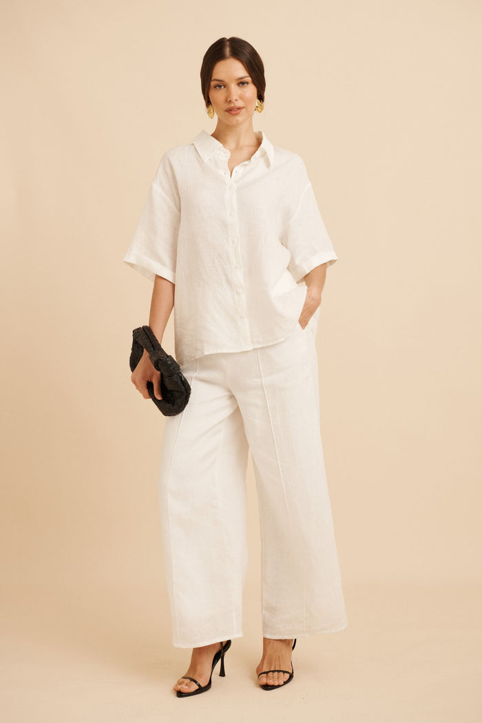 Breeze Shirt in White Linen focus shoot full length