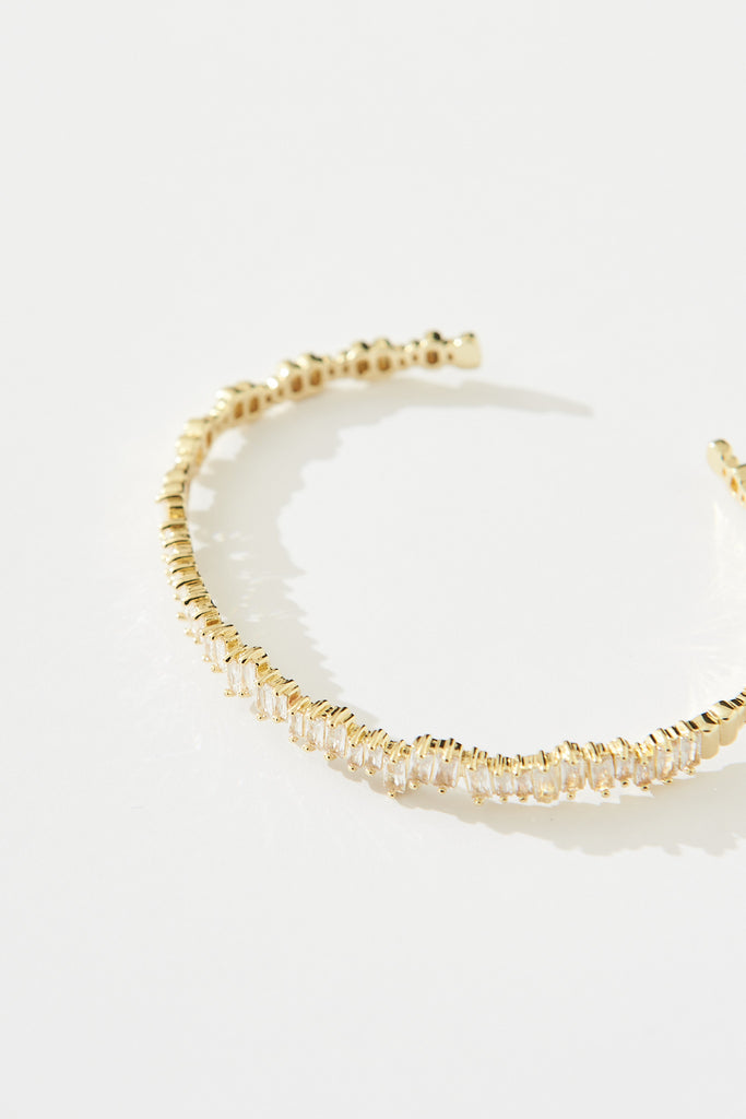 August + Delilah Eglisse Bangle In Gold With Diamante - detail