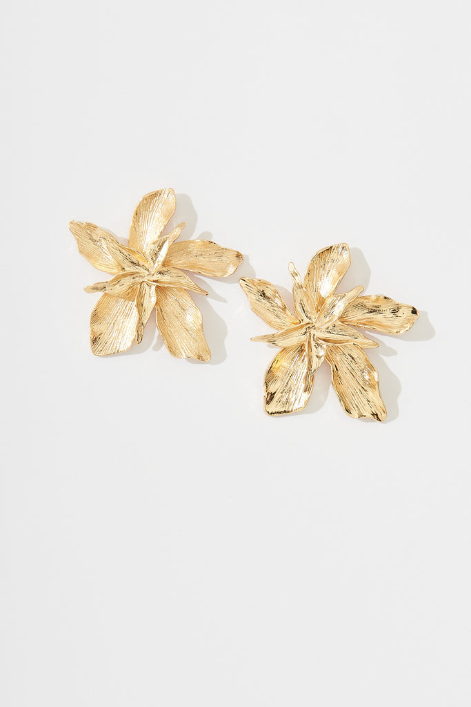 August + Delilah Kafka Stud Earrings In Gold - flatlay