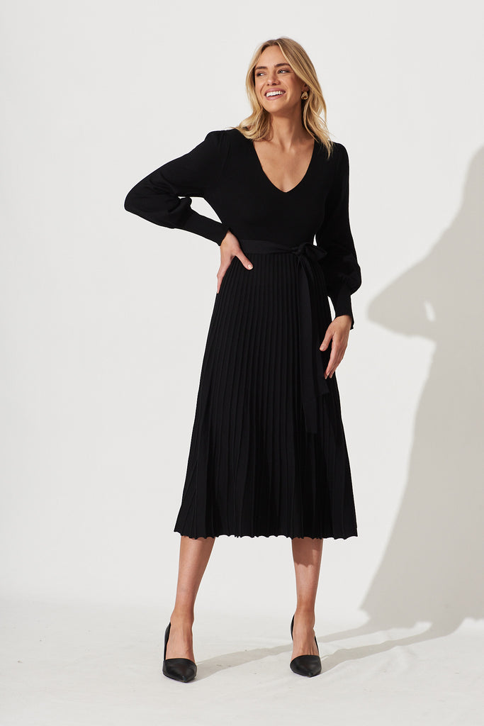 Albi Midi Knit Dress In Black Cotton Blend - full length