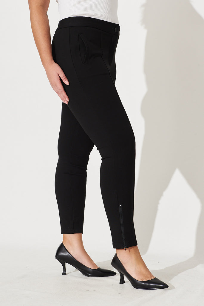Workflow Stretch Pocket Zip Pants in Black - side