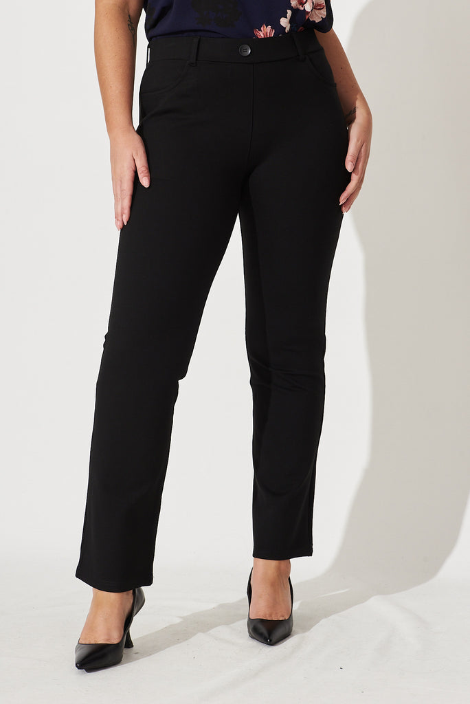 Workflow Stretch Straight Leg Pocket Pant In Black - front