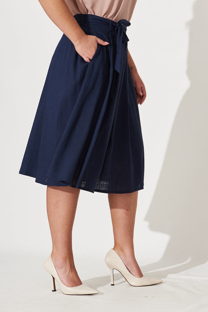 Bailey Midi Skirt In Navy Linen - side