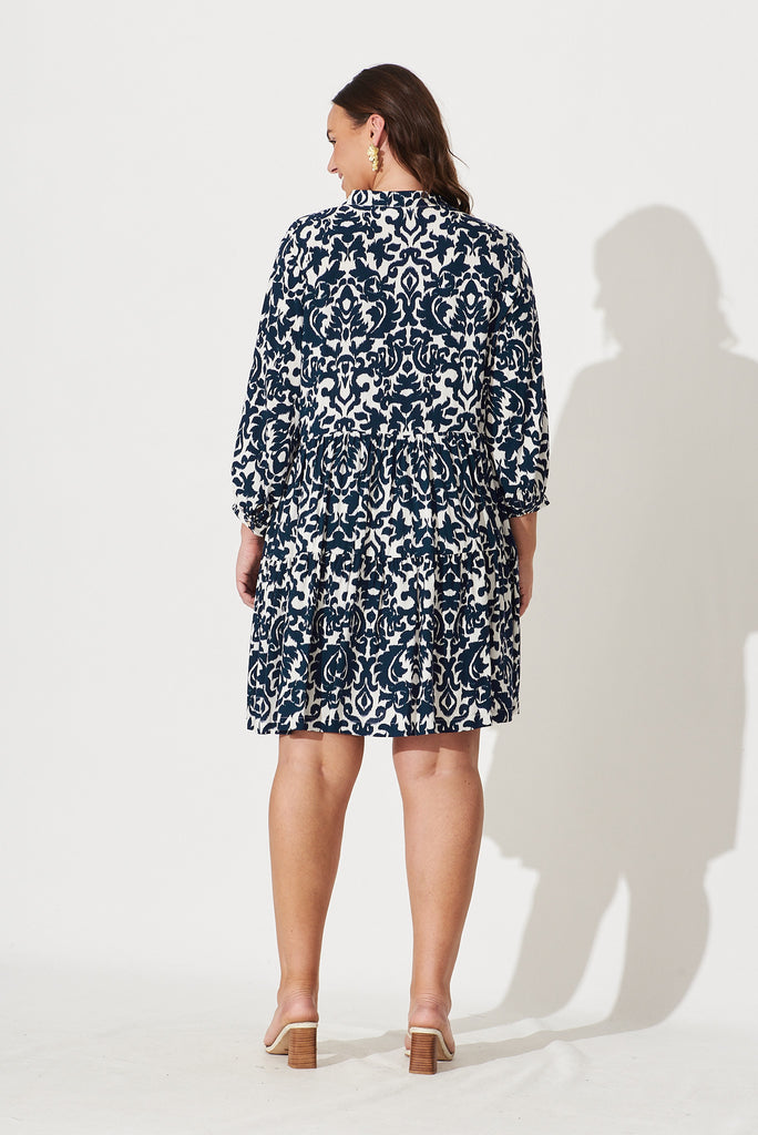 Caracelle Smock Dress In White With Navy Print - back