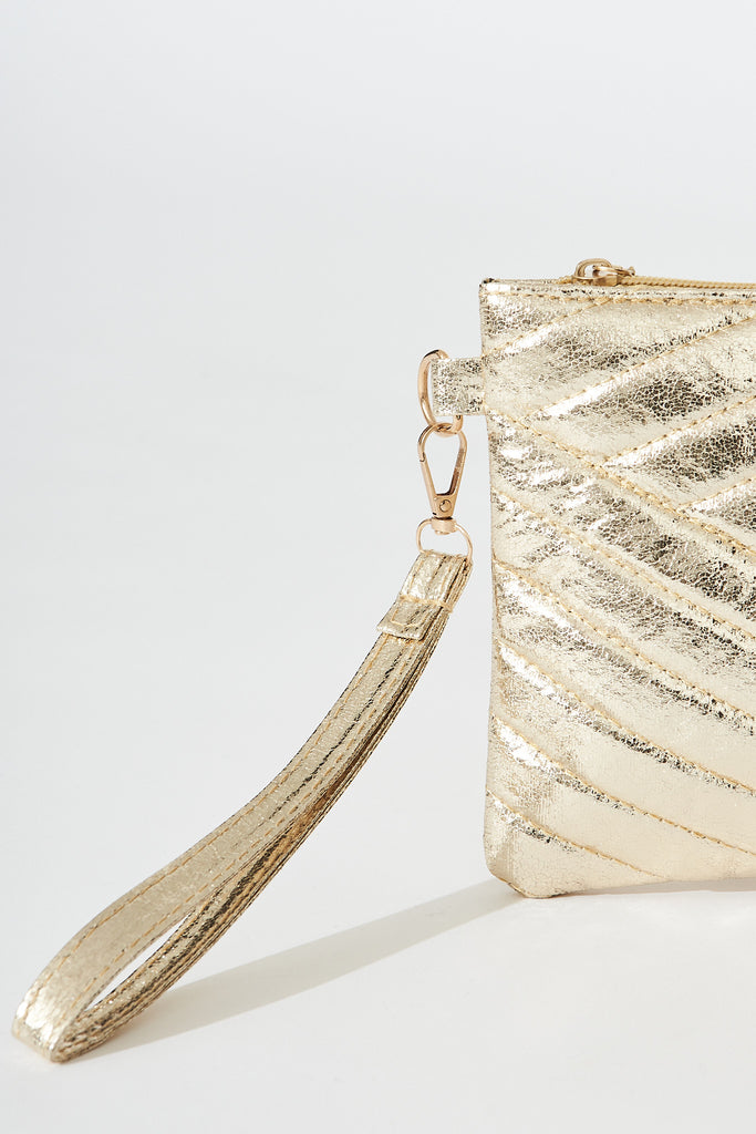 August + Delilah Mauriel Clutch In Gold - detail