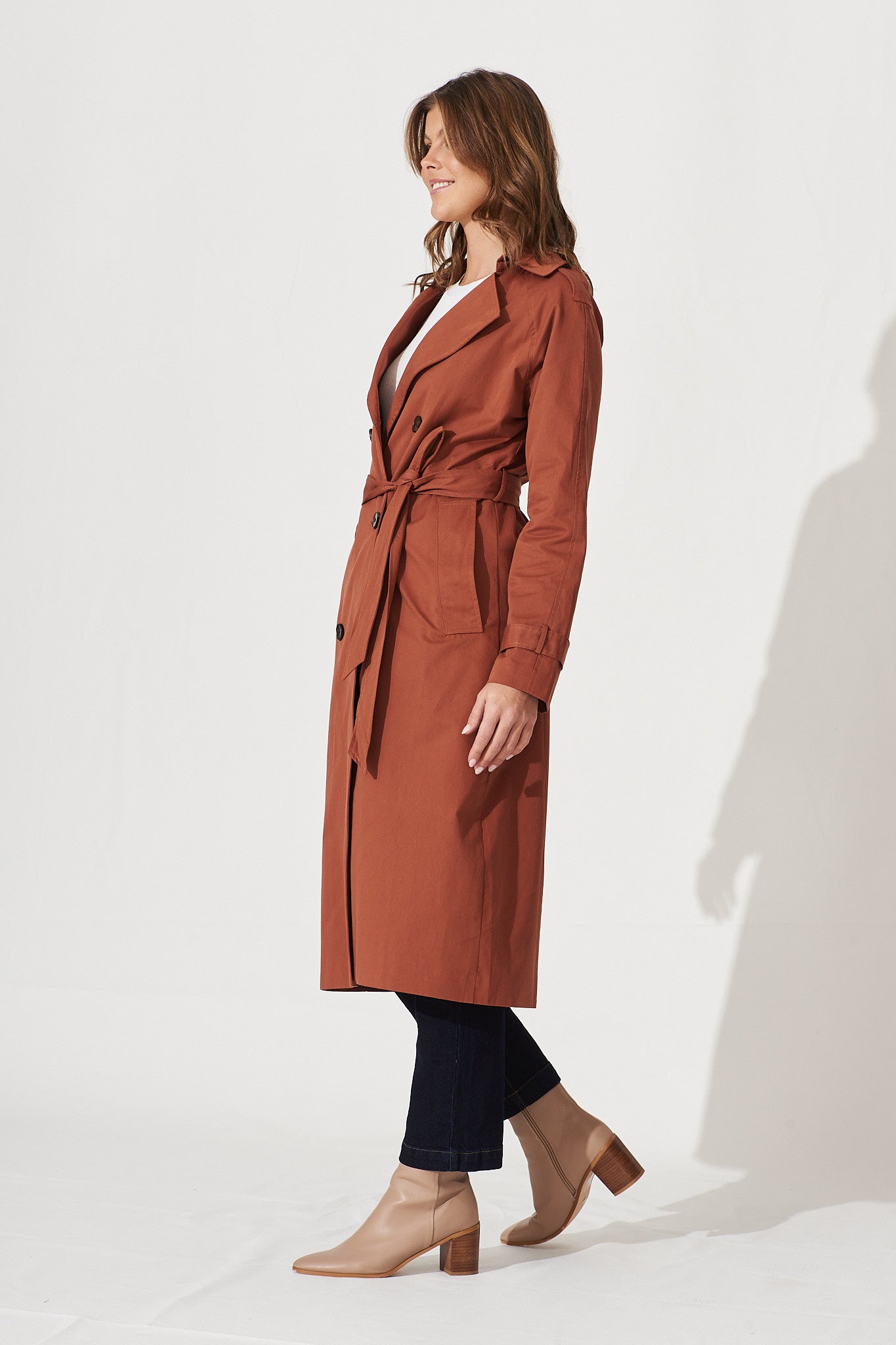 Artemis Trench Coat In Coffee - side