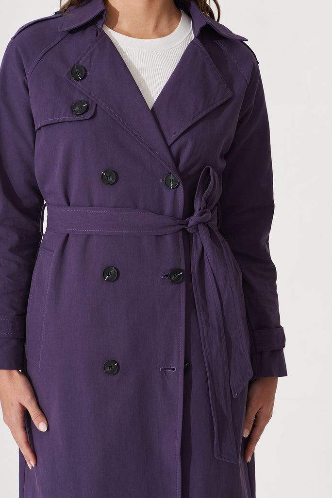 Artemis Trench Coat In Purple - detail
