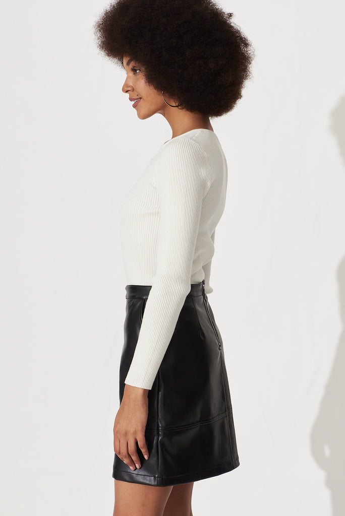 Teytey Leatherette Skirt In Black - side