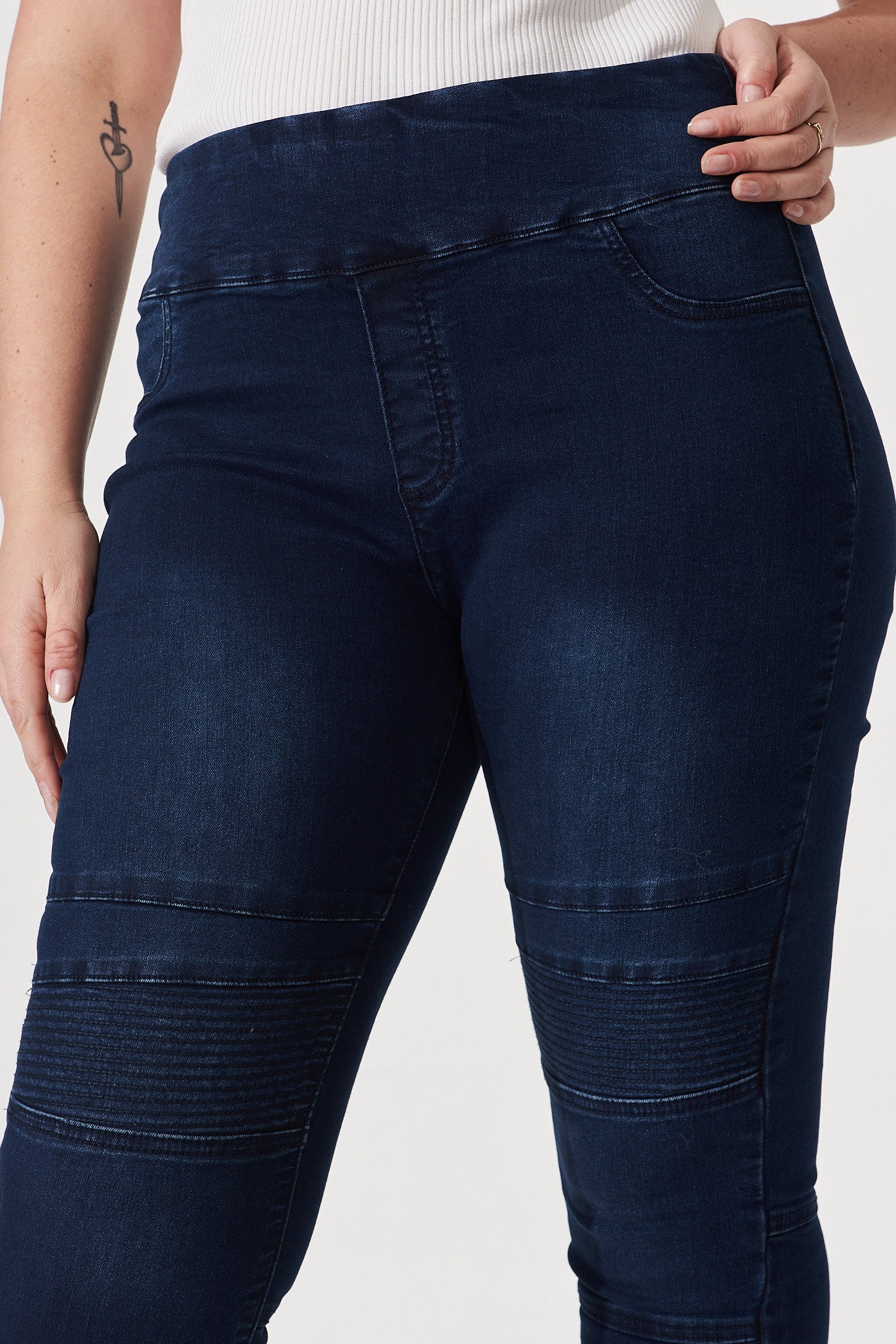 Little Lies High Rise Skinny Jegging In Dark Blue Denim St Frock