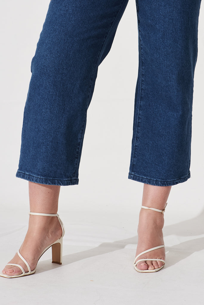Jordie Wide Leg Jeans In Blue Denim - detail