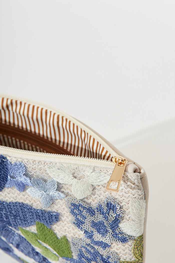 August + Delilah Hughes Clutch In White With Blue Sequin - detail