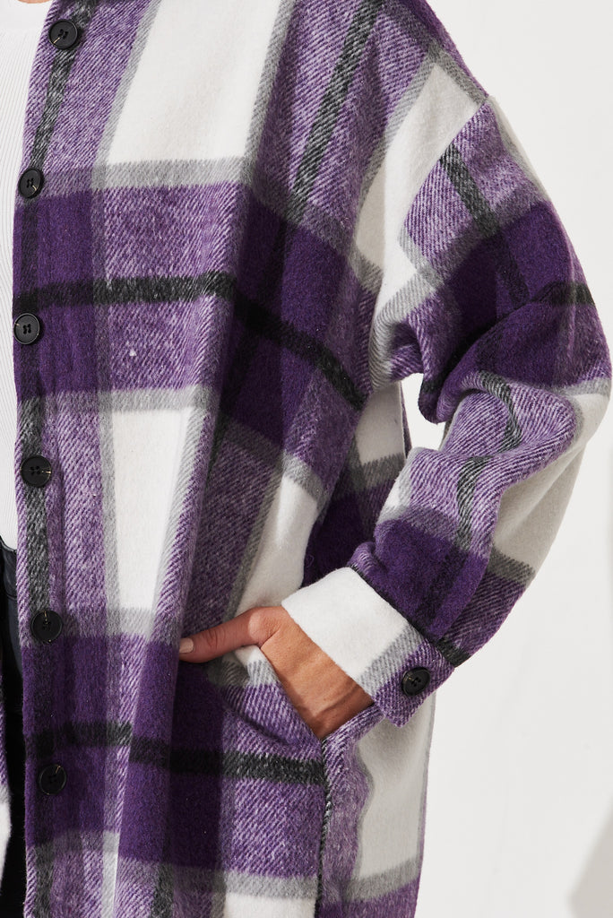 Shea Shacket In White With Lilac Check - detail