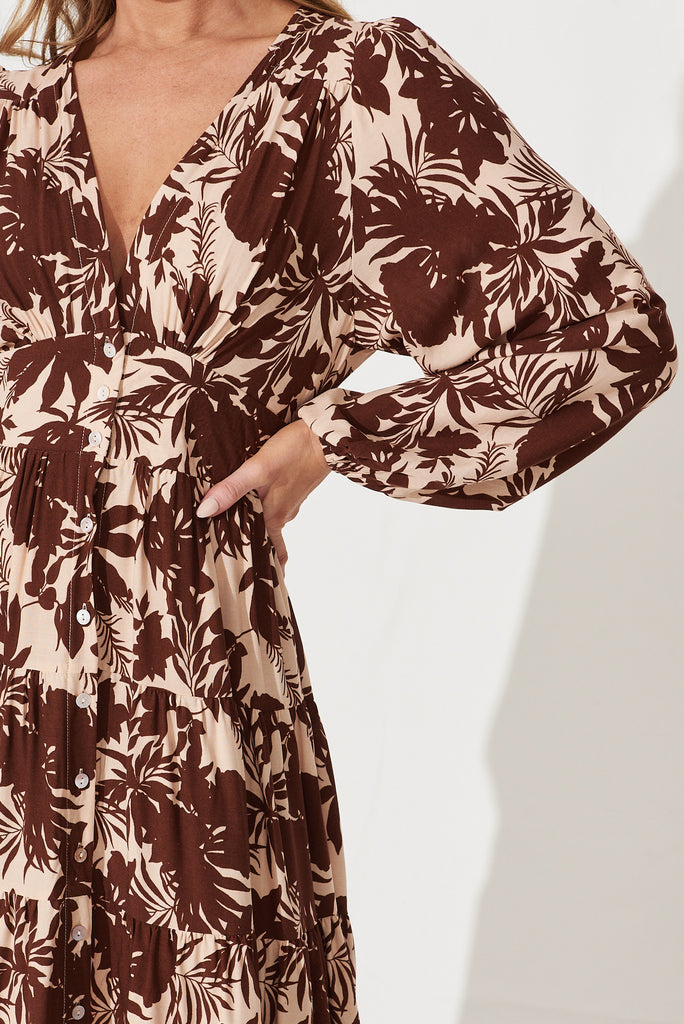 Abriella Shirt Dress In Brown Leaf Print - detail