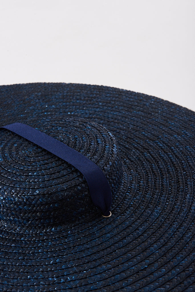 August + Delilah Weekender Boat Hat In Navy Straw - detail