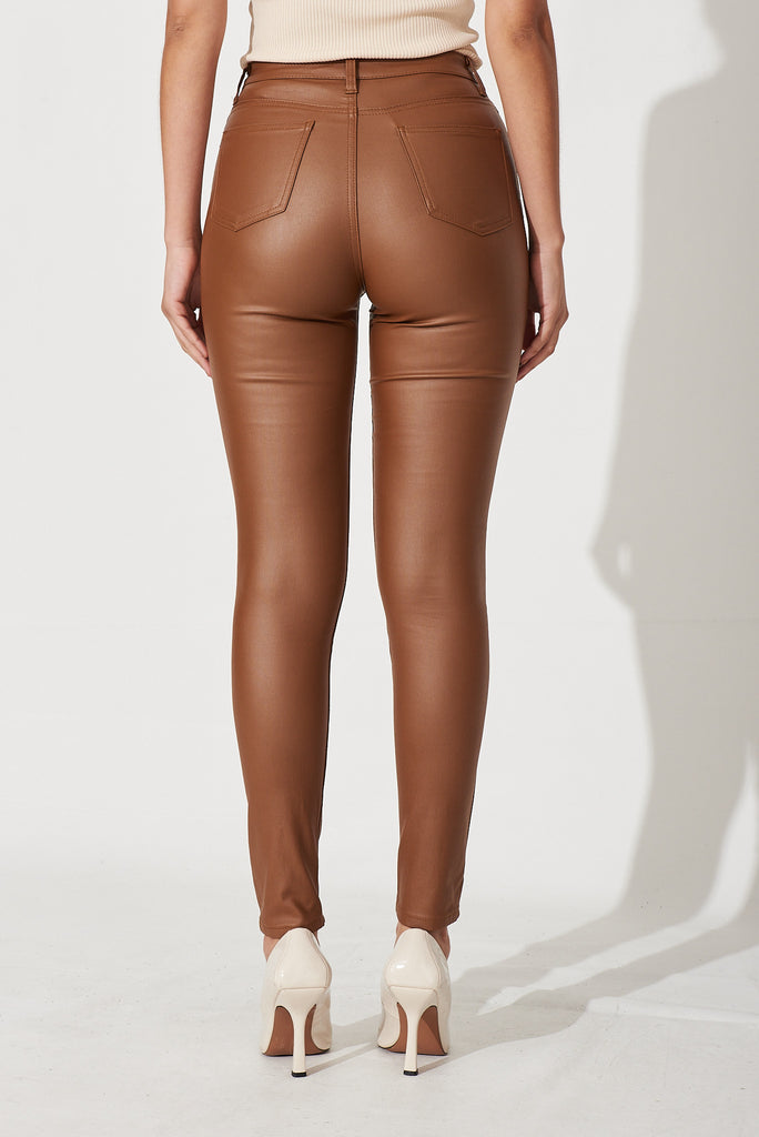 Merley Skinny Pants In Tan Leatherette - back