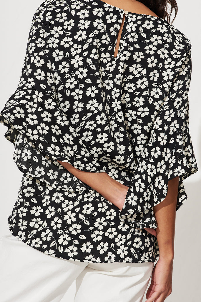 Nila Top In Black With White Floral Print - detail
