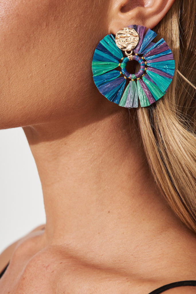 August + Delilah Evangeline Earrings In Multi Blue Straw - detail