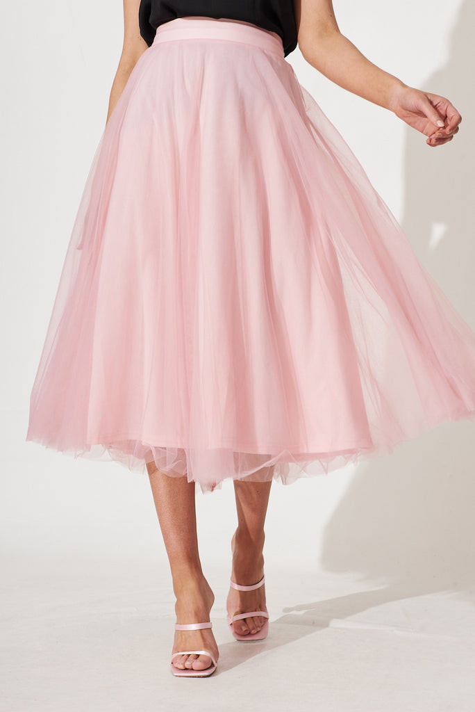 Wannabe Tulle Skirt In Blush - front