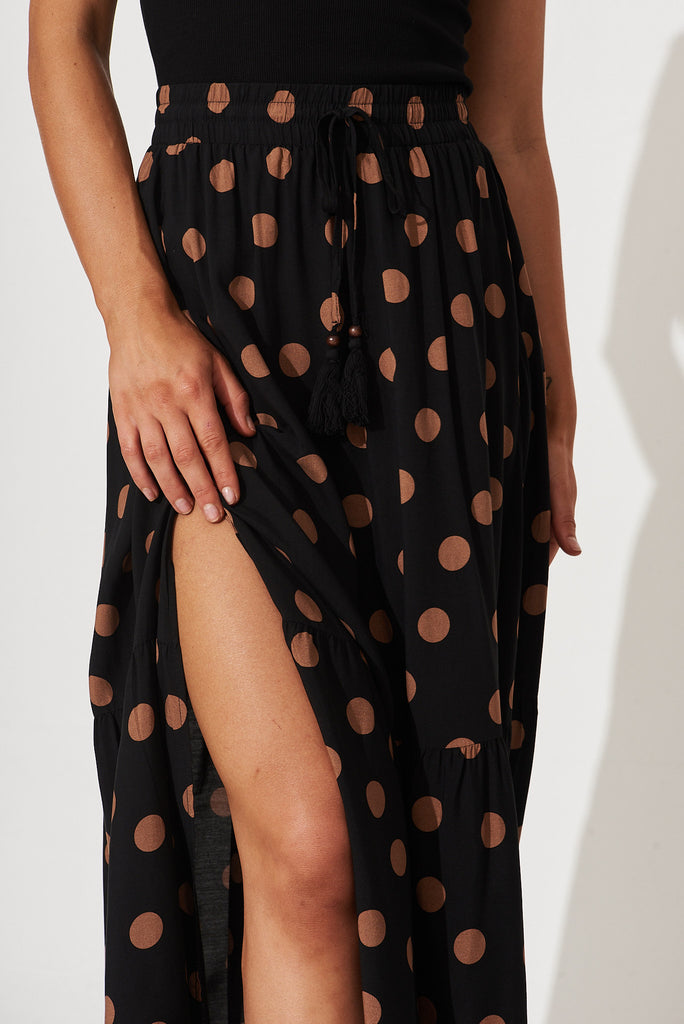 Bilboa Maxi Skirt In Black With Brown Spot - detail