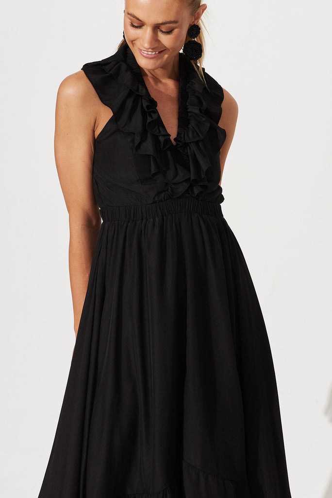 Elvina Halter Neck Maxi Dress In Black - front