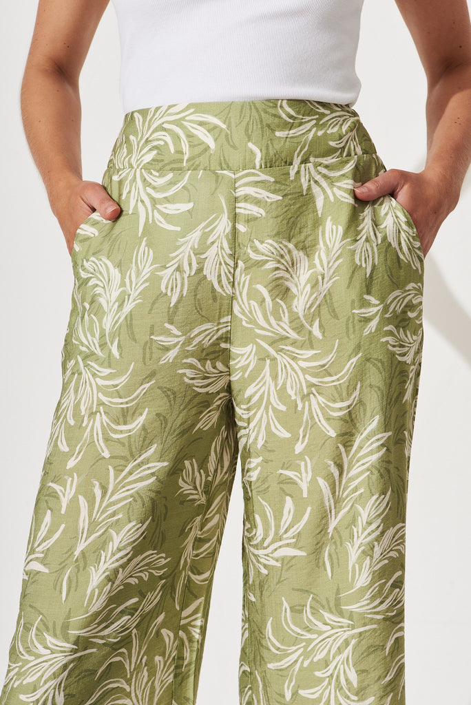 Michigan Pant In Green With Cream Leaf Print - detail