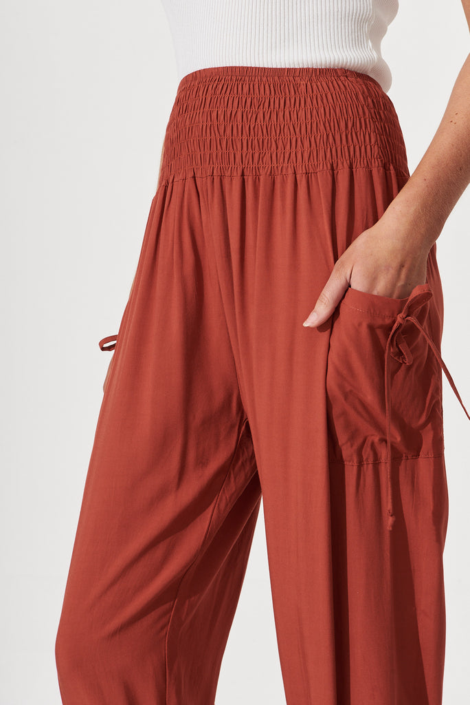 Gabby Lounge Pants In Rust - detail
