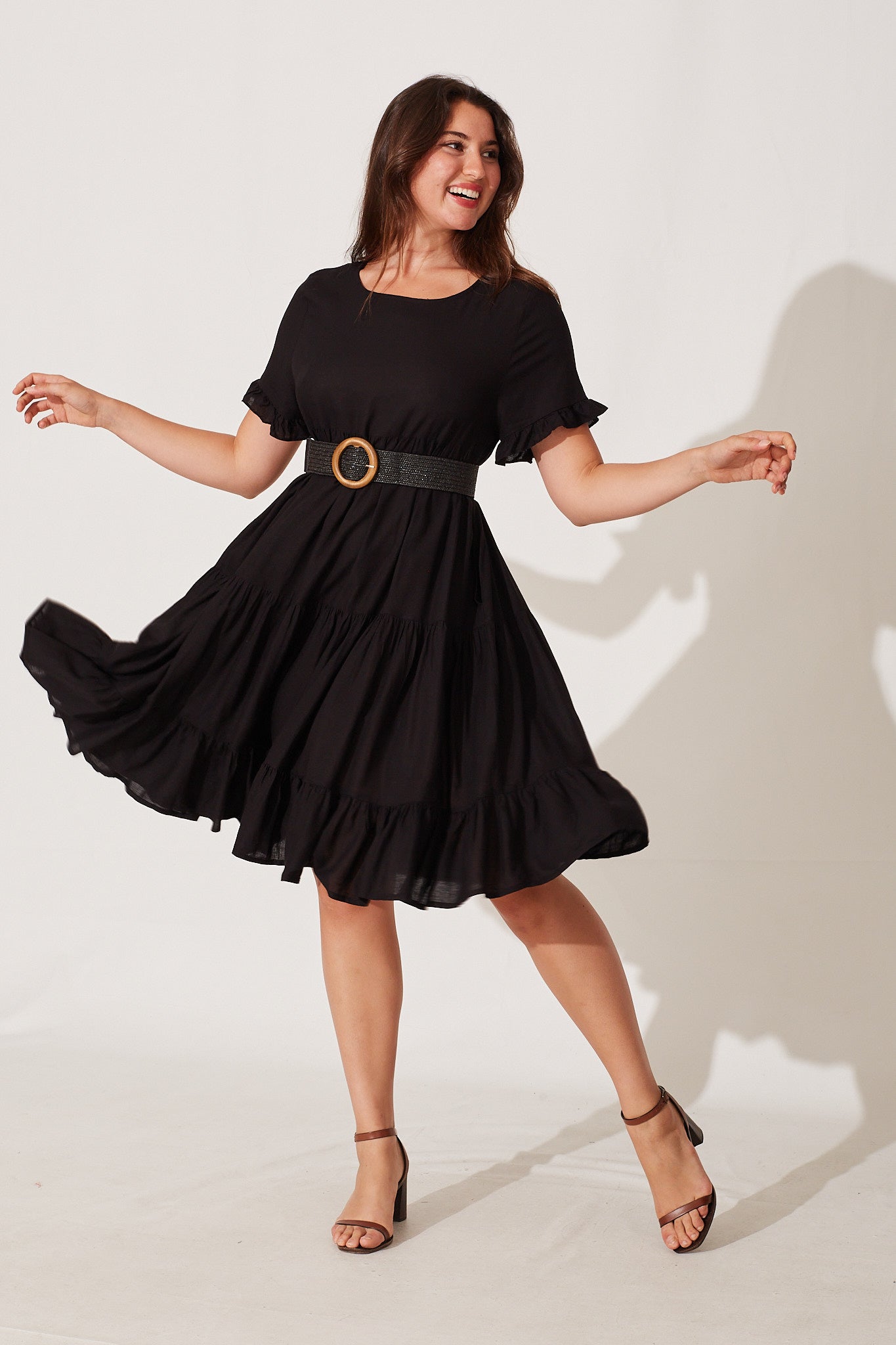 Dellina Smock Dress In Black Linen Blend - full length