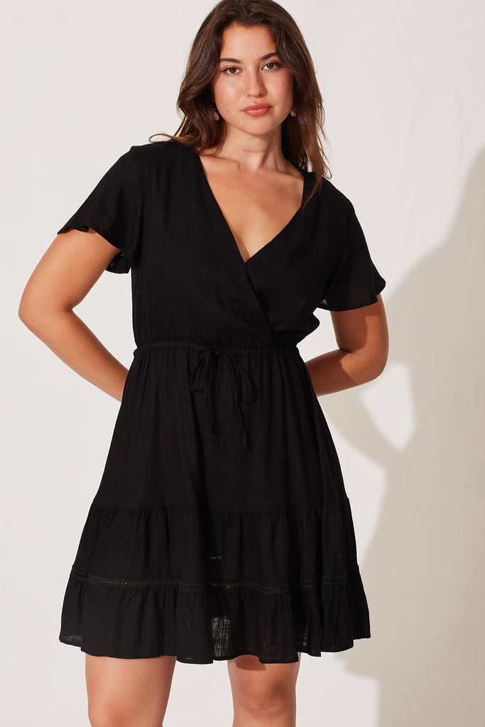 Aquarius Dress In Black Linen Blend - front