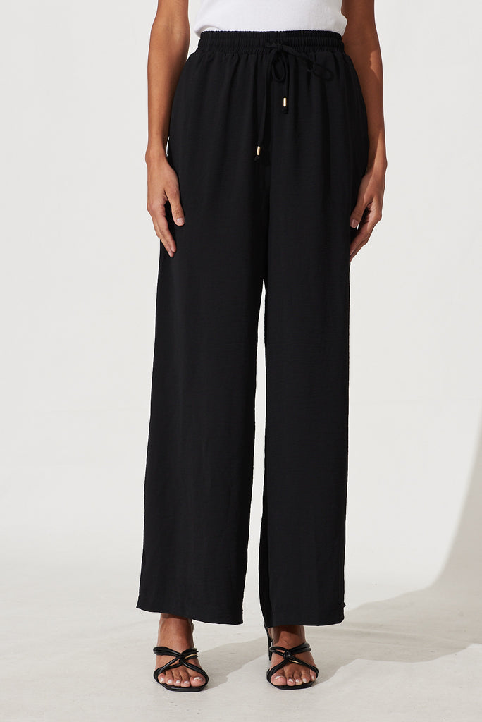 Romina Pant In Black - front