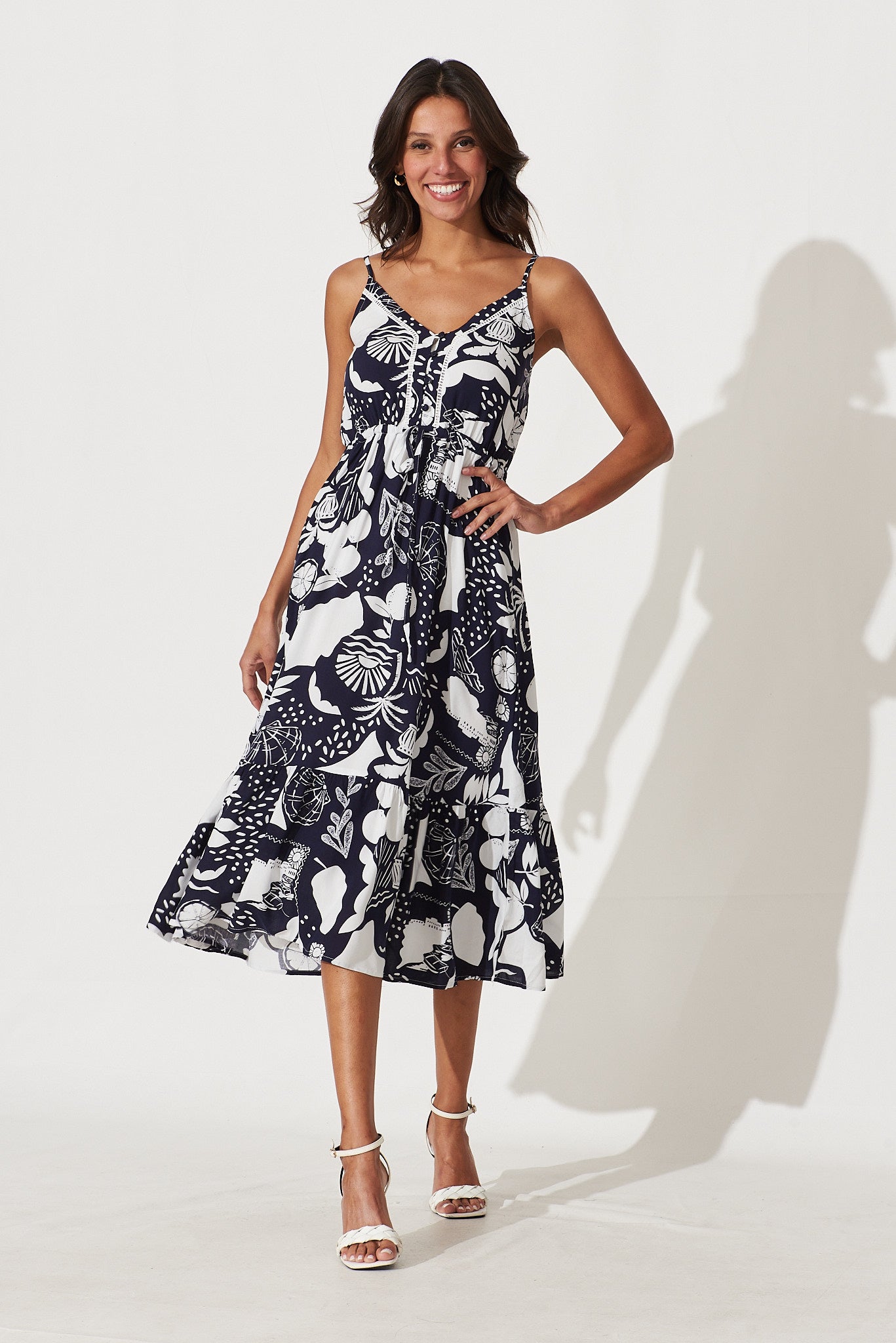Onyx nite embroidered clearance lace gown
