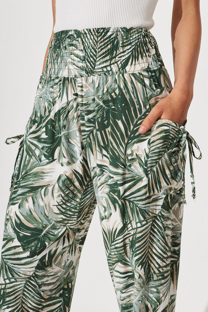 Gabby Lounge Pants In White With Green Leaf Print - detail