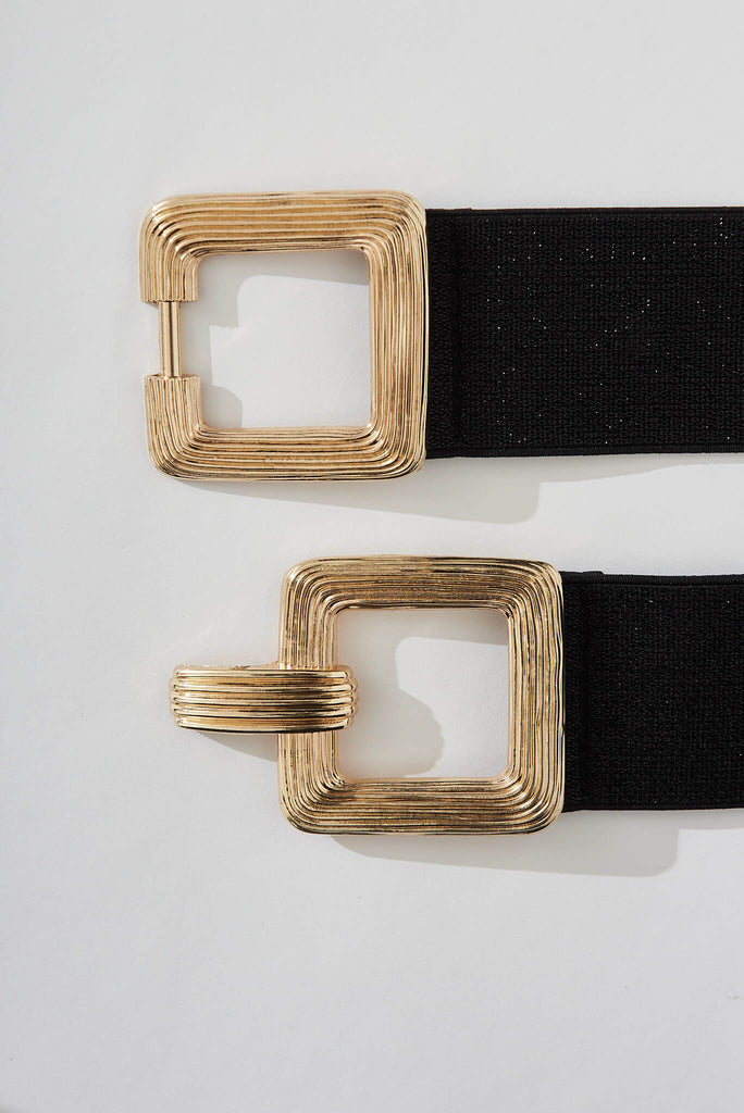 August + Delilah Marilyn Stretch Belt In Black With Gold Buckle - detail