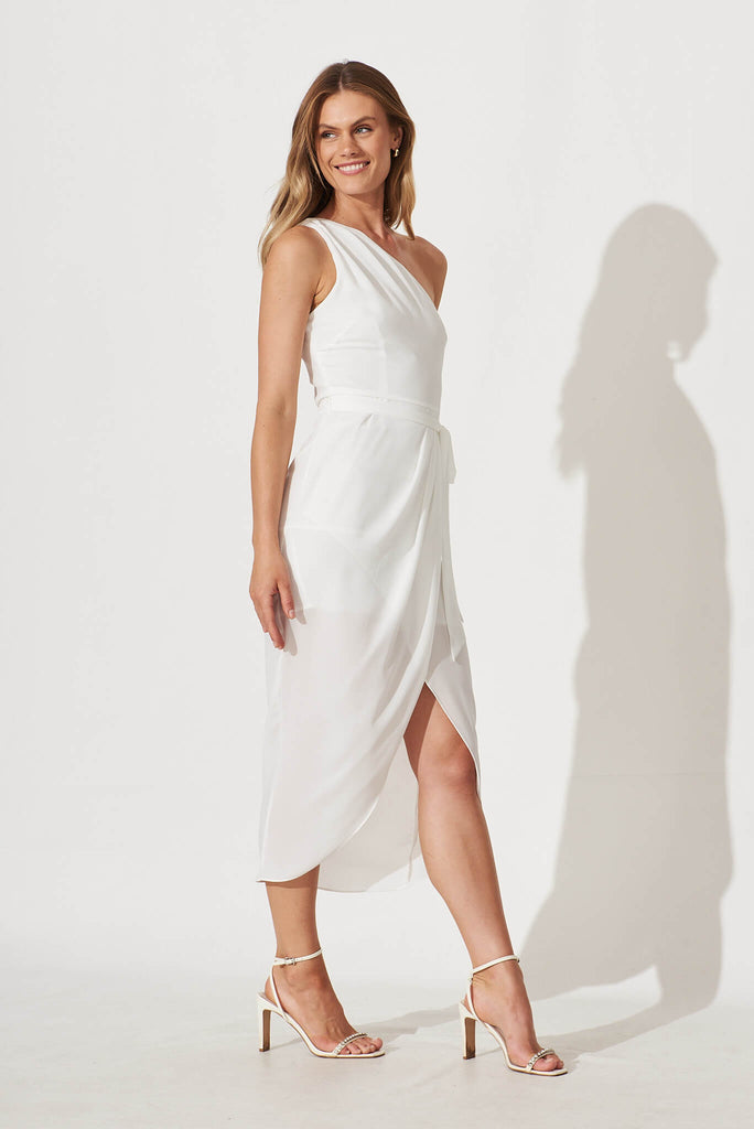 Aviana Dress In White - right side