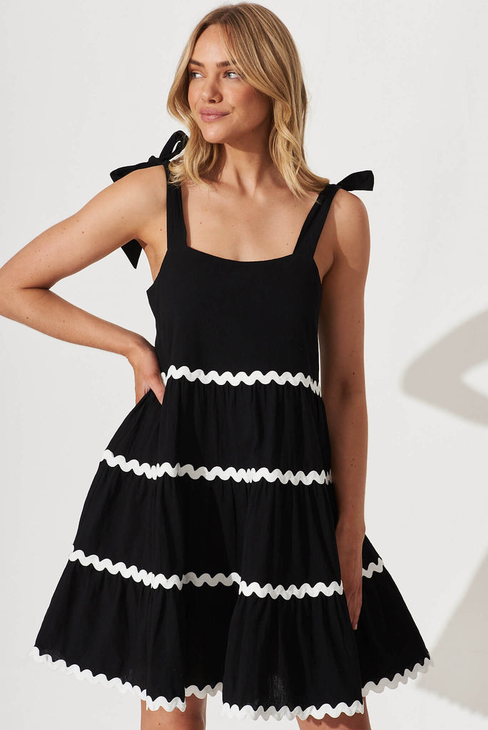 Claus Dress In Black With White Ric Rac Trim Cotton - front