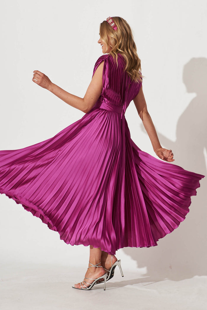 anetta midi dress A moment for the 'Anetta Maxi Dress' Shop online now! #peppermayo