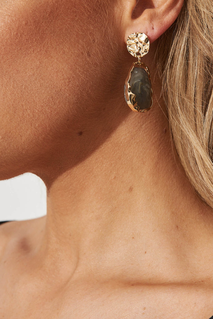August + Delilah Elara Earrings In Grey - detail