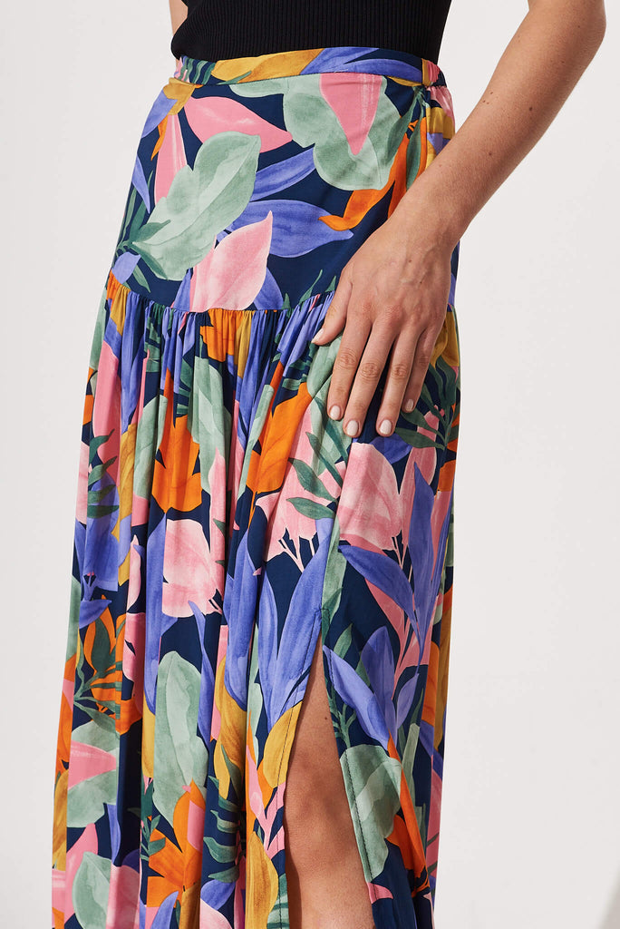 Cassandra Maxi Skirt In Navy Multi Leaf Print - detail