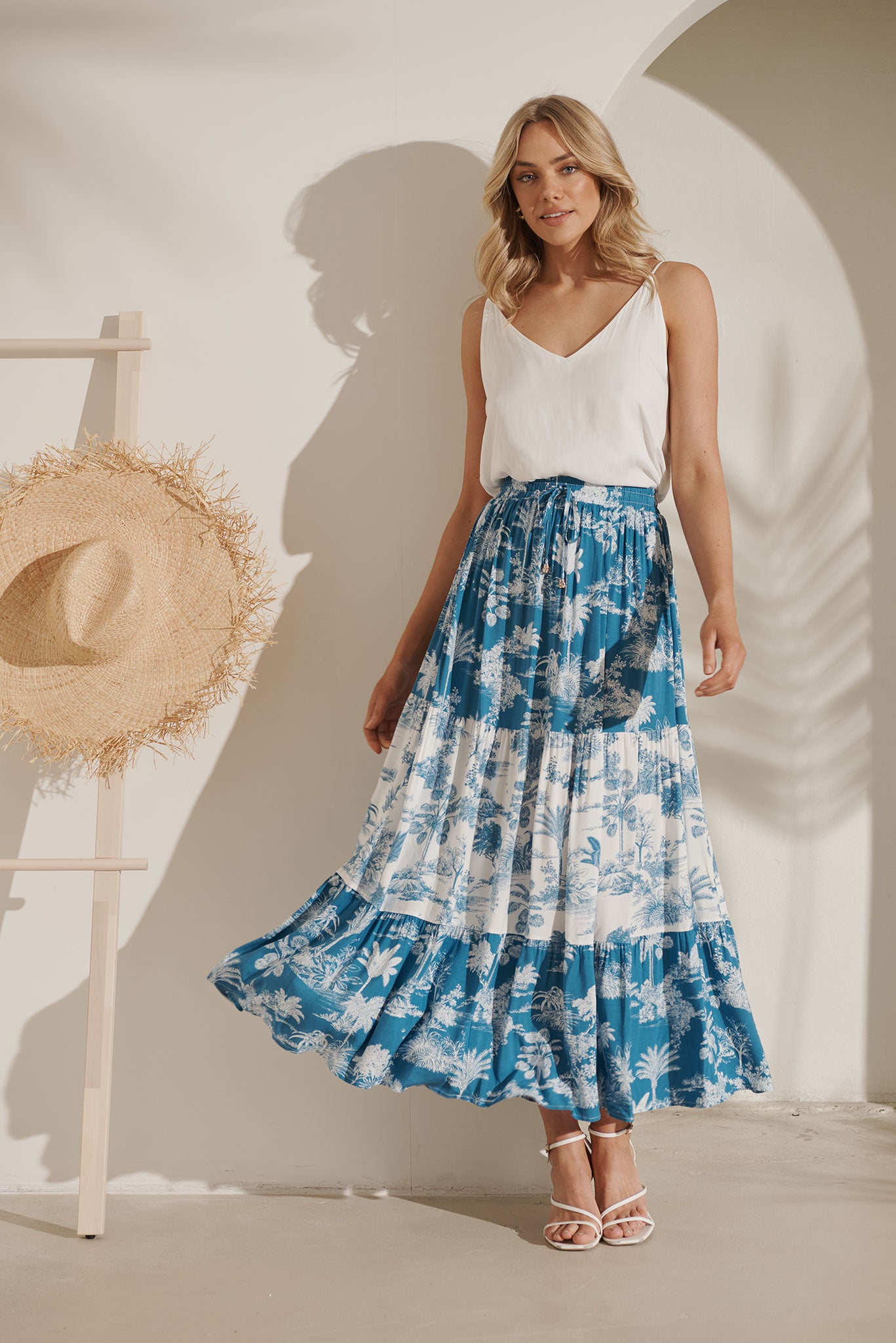 Oasis Maxi Skirt In Blue With White Palm Print St Frock