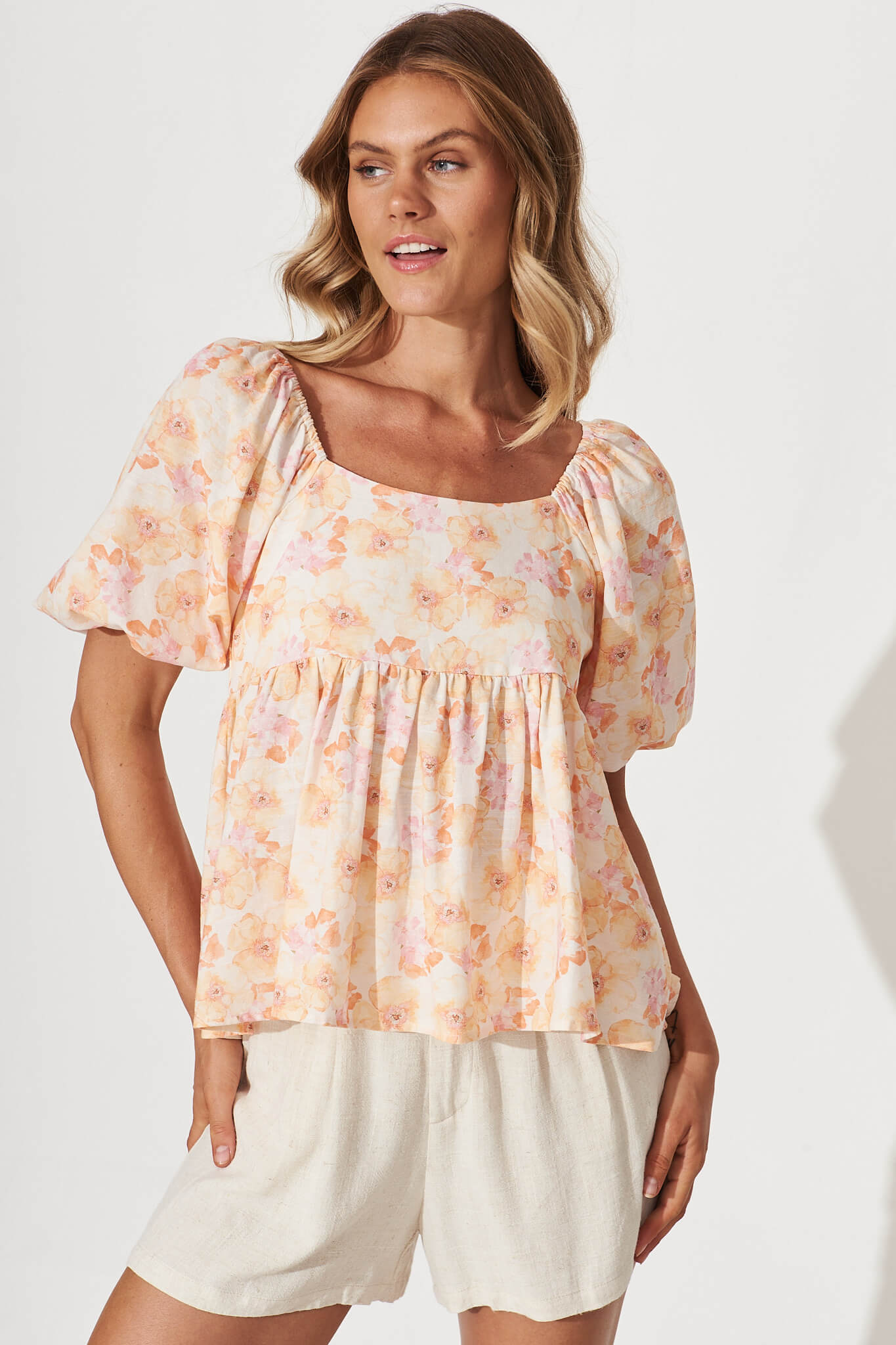 Oracle Top In Peach With Pink Floral Linen Blend - front