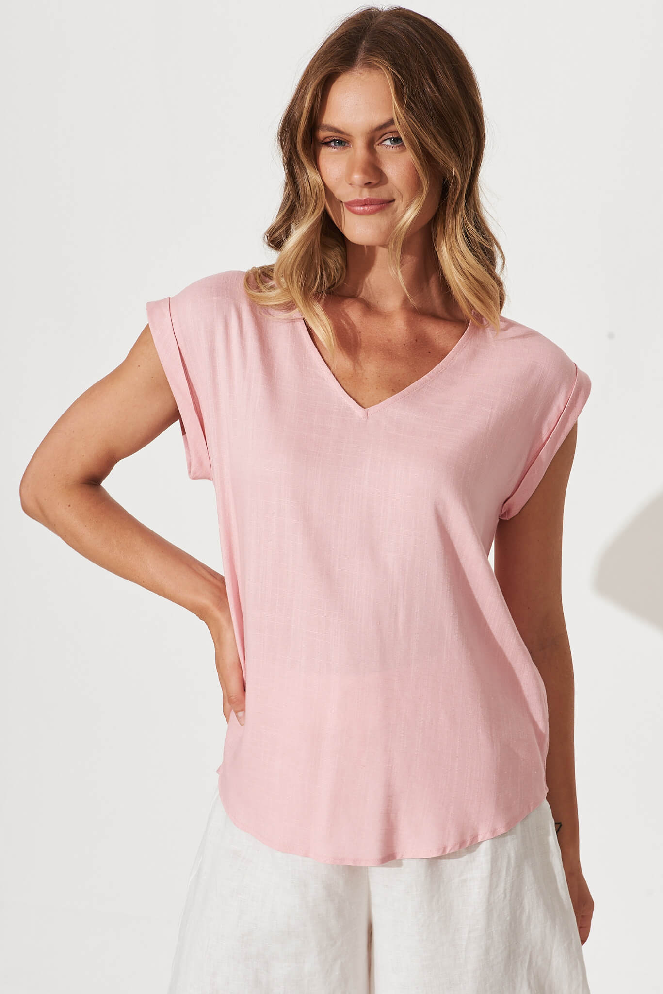 Jina Top In Blush Linen Blend - front