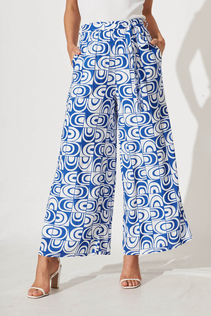 Mackillop Pant In White And Cobalt Geometric - front