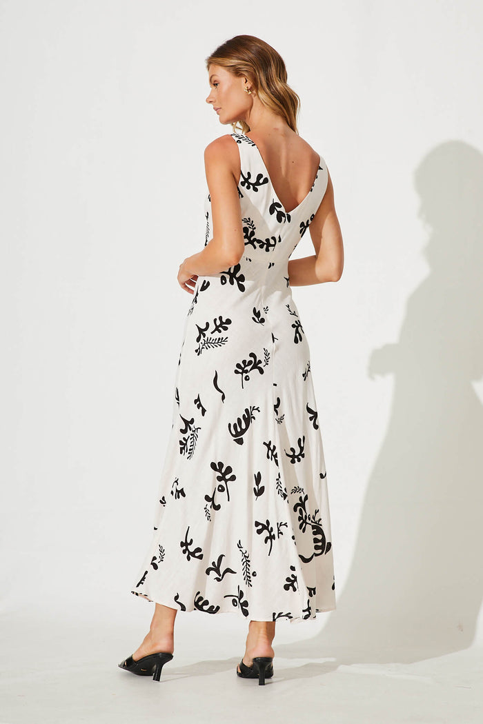 Pheobe Maxi Dress In Pale Pink With Black Print Linen Blend - back