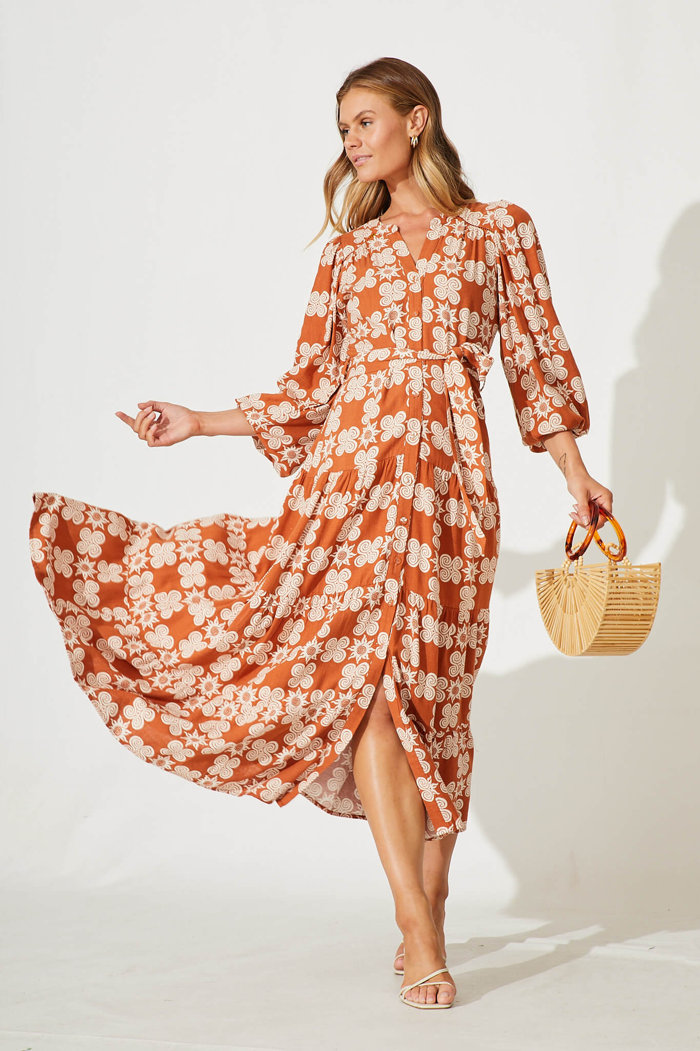 Anouka Maxi Dress In Rust Sun Print Linen Blend - full length