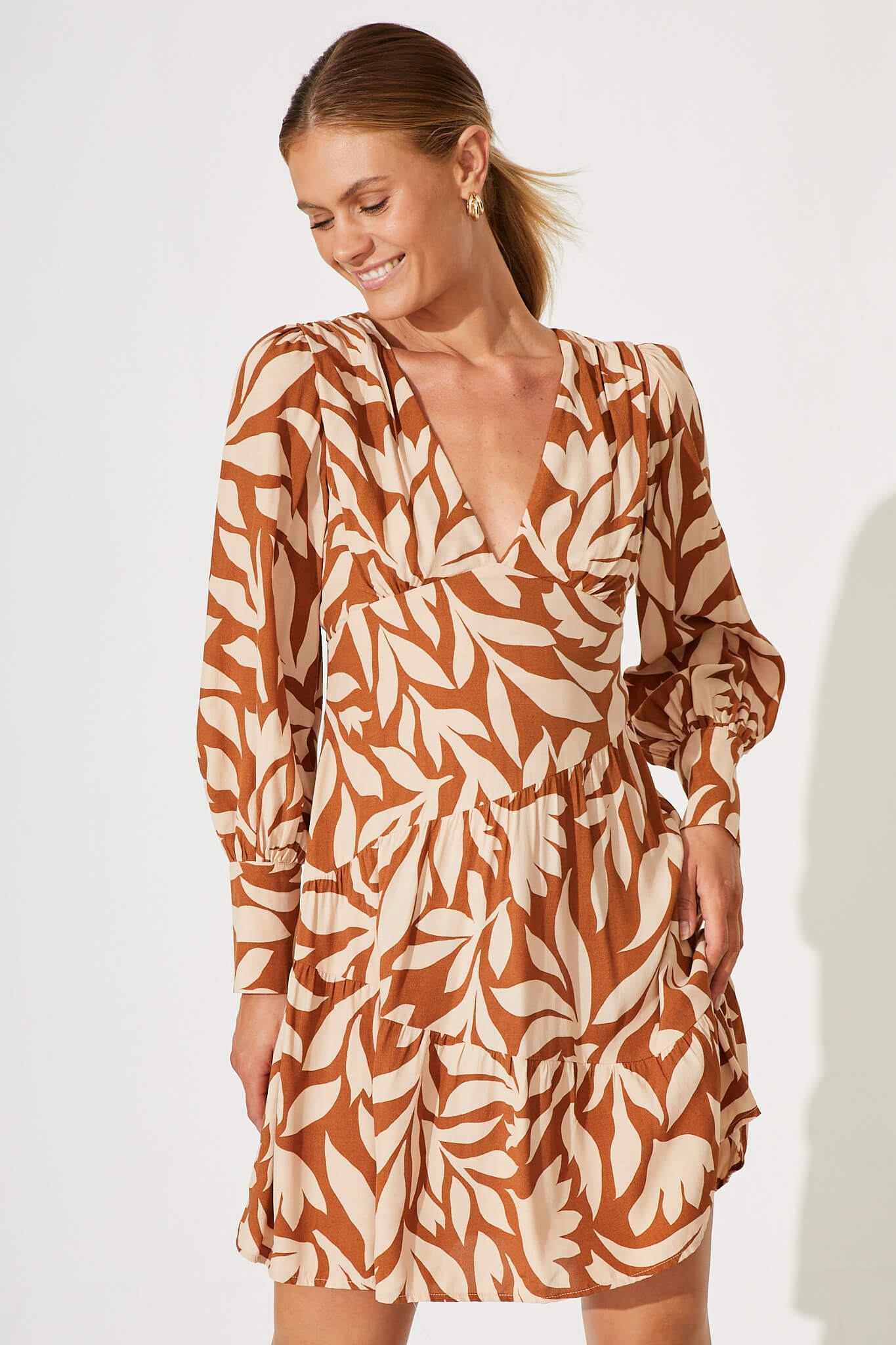 Julian Dress In Brown With Beige Leaf Print - front