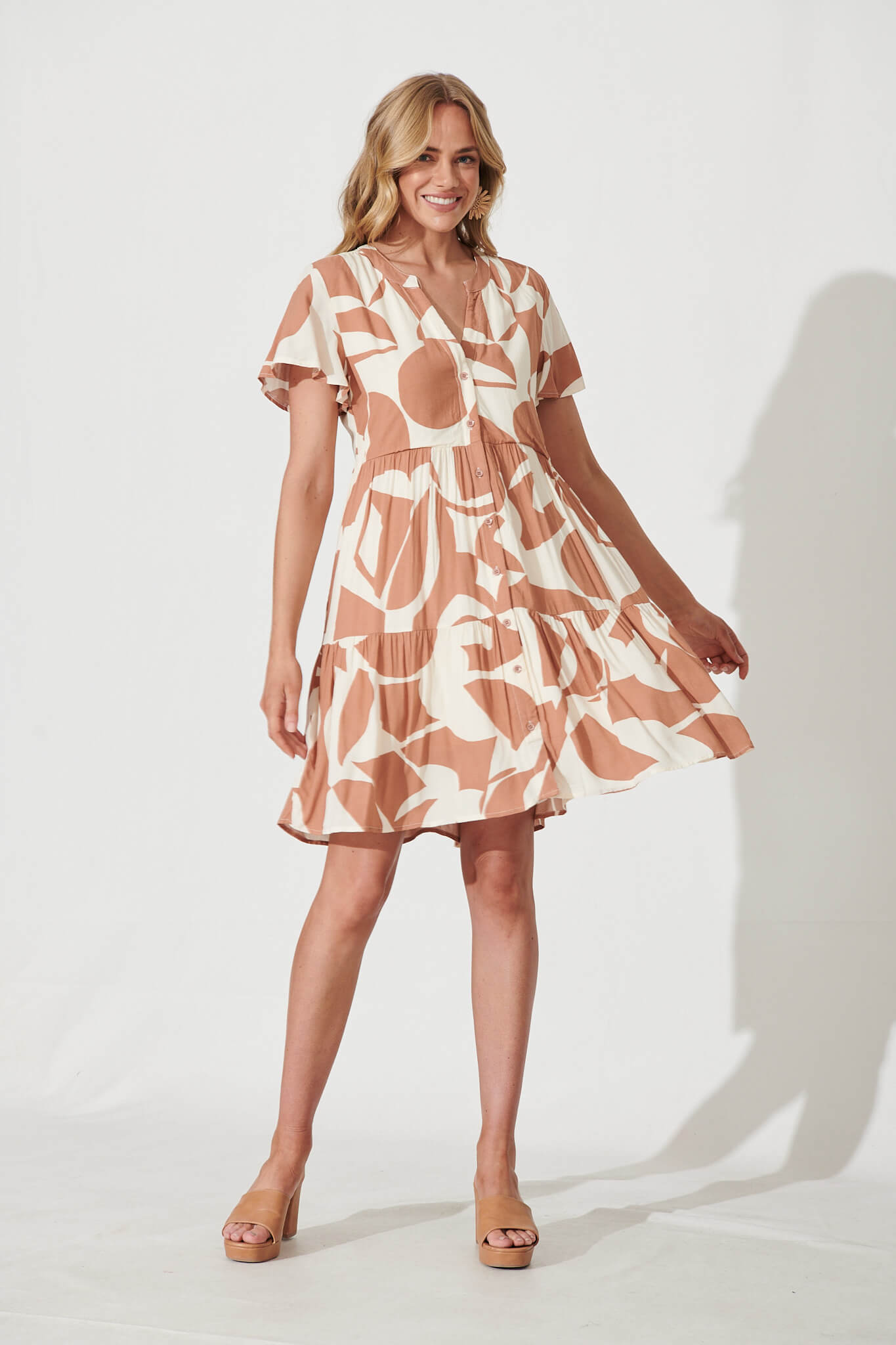 Beatrice Smock Dress In Tan With Cream Geometric Print - full length